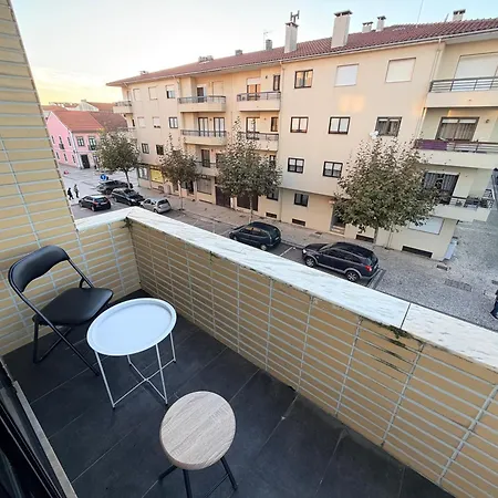 شقة Spacieux 3 A 200 M De La